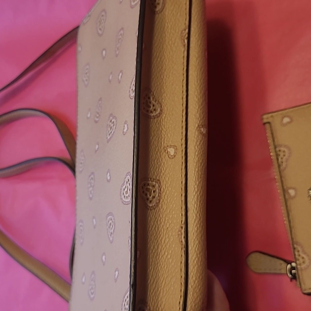 Coach Western Heart Beige Heart Pattern Crossbody And Bonus Card Holder Keychain - Picture 14 of 16